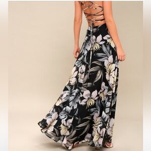 Lulus Maxi Floral Dress size M